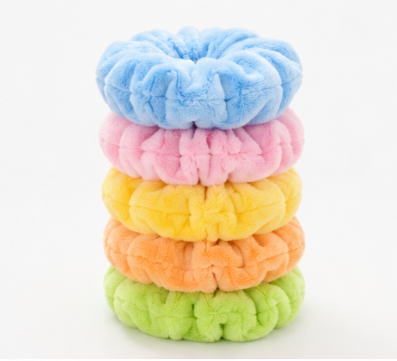 Set 5 Scrunchies de Peluche Suave | Felpa Teddy | Colores Pastel