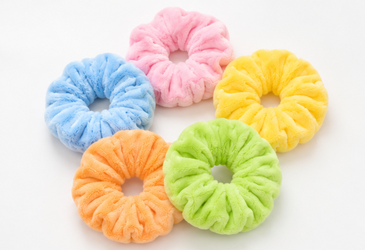 Set 5 Scrunchies de Peluche Suave | Felpa Teddy | Colores Pastel