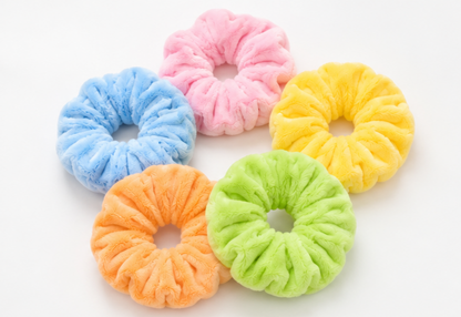 Set 5 Scrunchies de Peluche Suave | Felpa Teddy | Colores Pastel