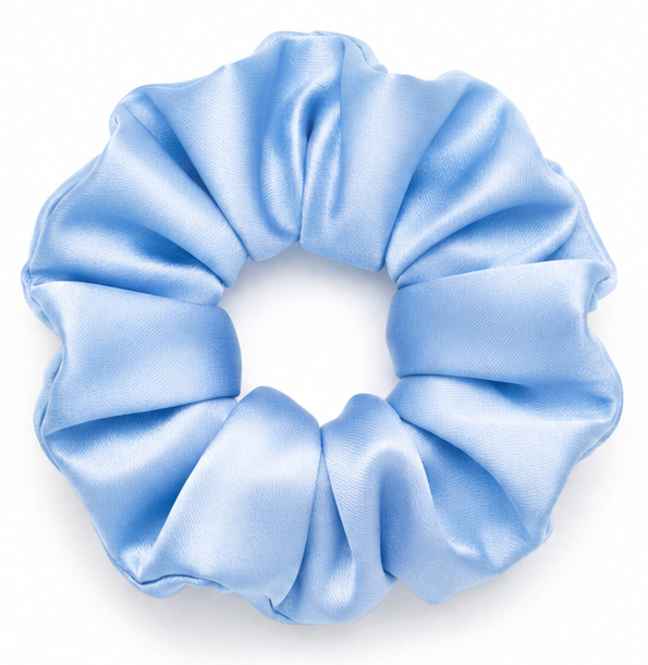 Scrunchie de Satín Azul Cielo - Azul Pastel