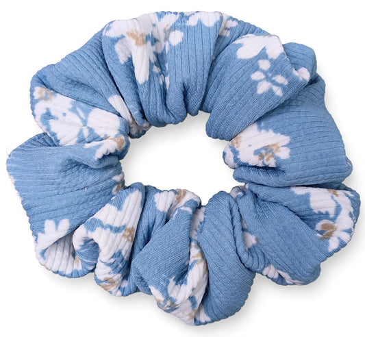 Scrunchie Azul Denim Flores Grandes Blancas | Estilo Boho